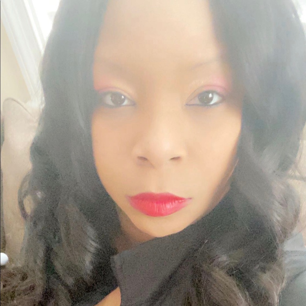 Meet your Posher, Gia